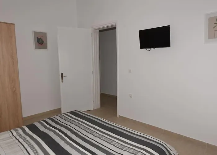 ηermes - 3 * Nafplio