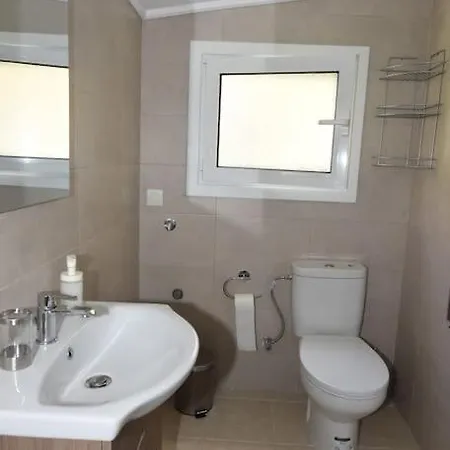 ηermes - 3 * Nauplia