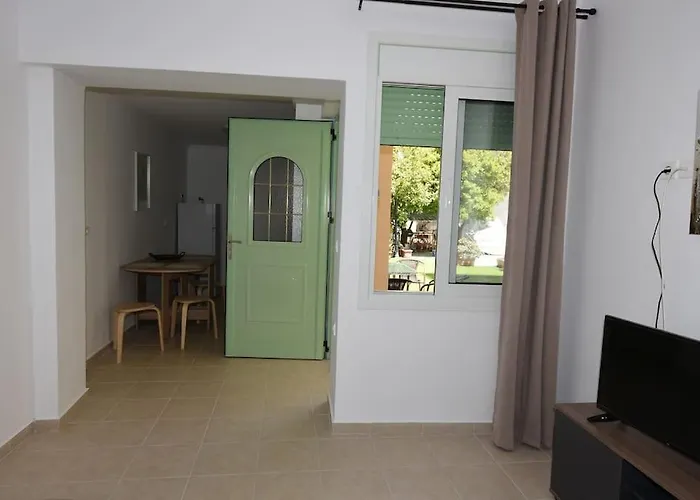 ηermes - 3 Апартаменты *